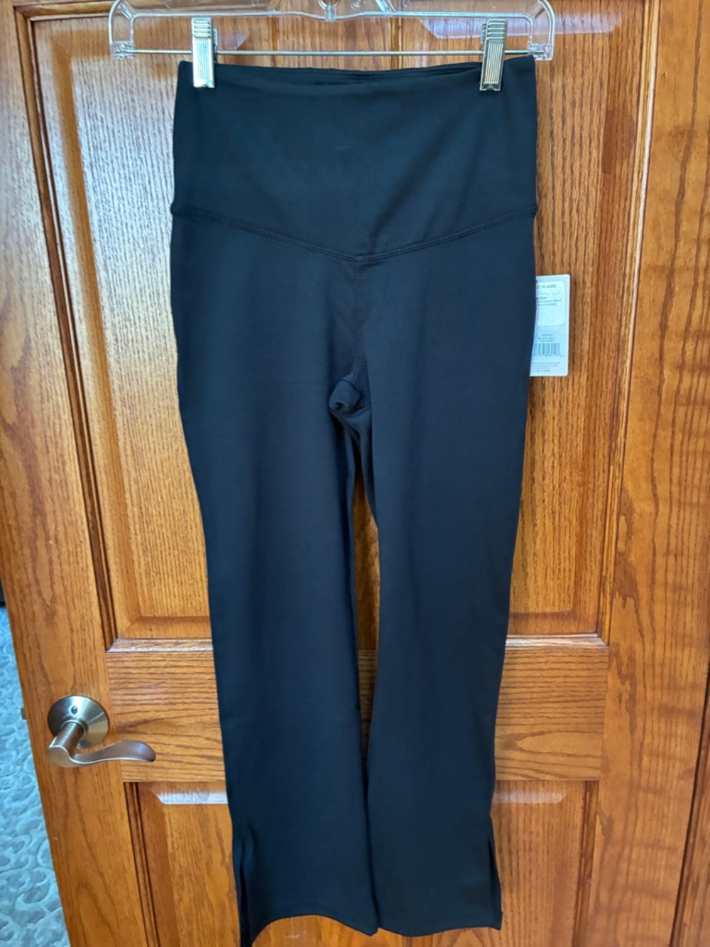 Danskin Cropped Slit Flare Legging NWT , XS